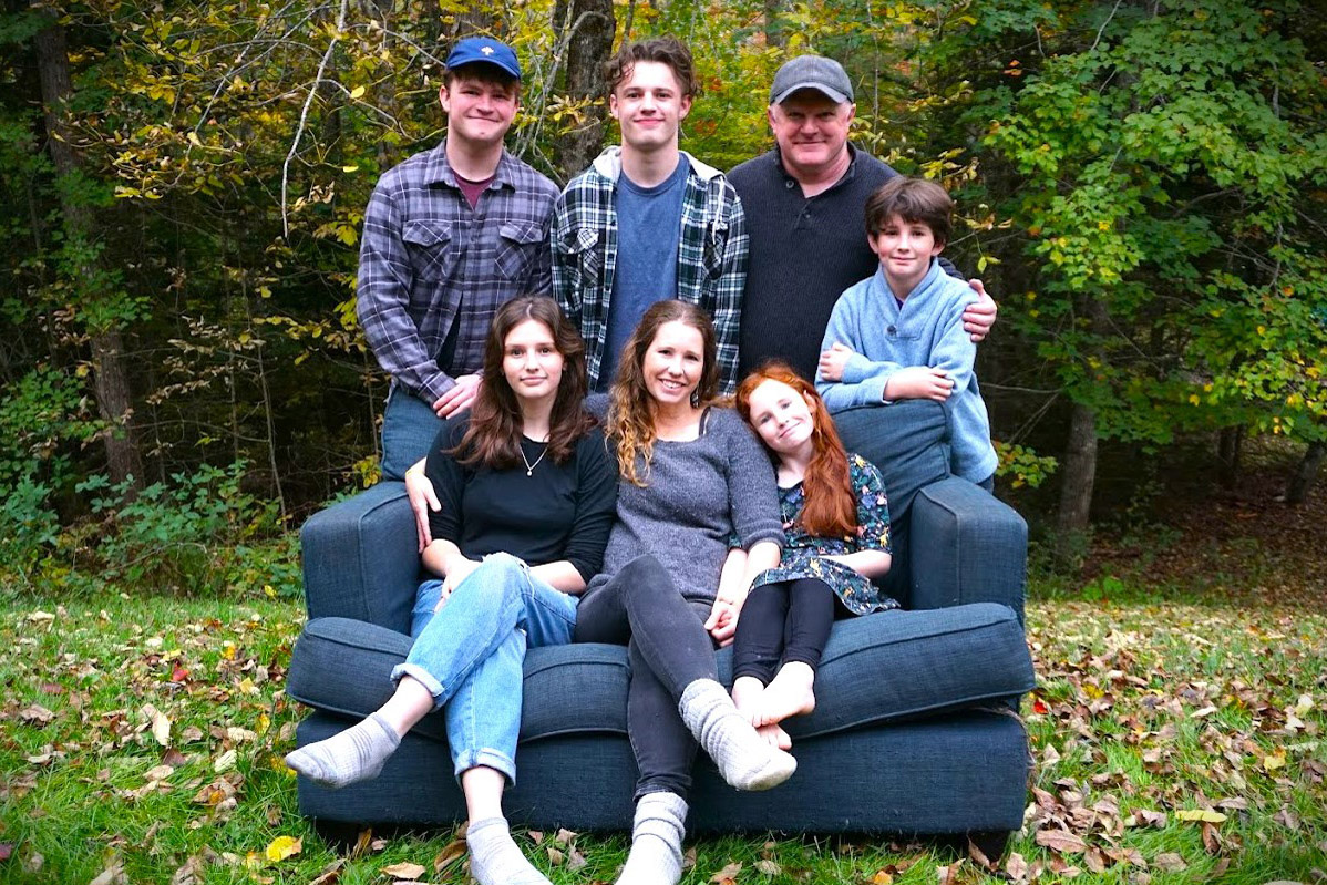 Callaghan Family Pic Oct 2023 horizontal 5 edited cropped